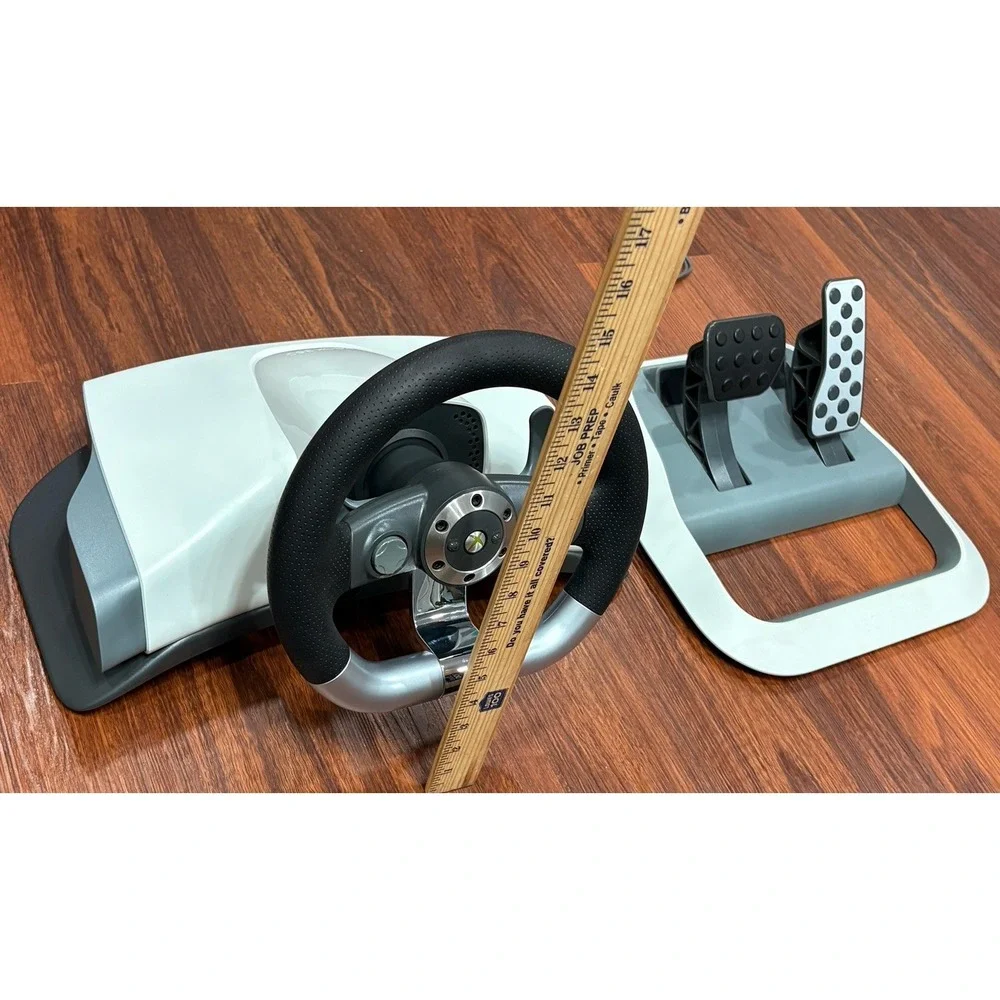 Xbox 360 Wireless‎ Racing Wheel READ!